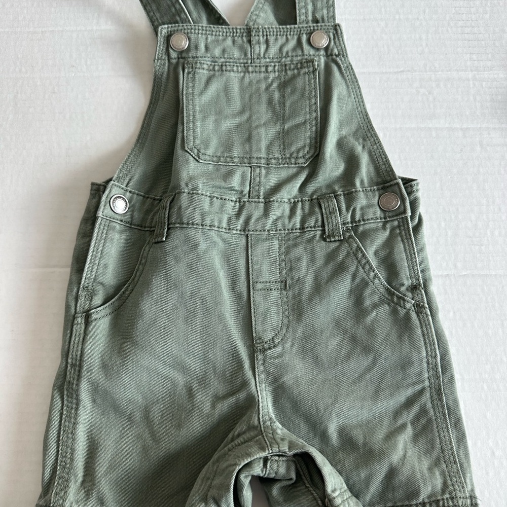 Old Navy Olive Green Short Overalls For Toddlers Size 18-24 Mnths